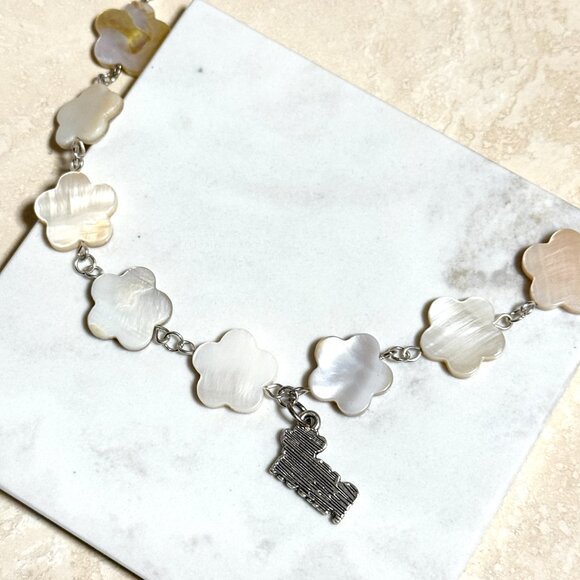 Mother of Pearl Flower Beaded Short Necklace + Cat Person Paw Print Pendant - Picture 7 of 13